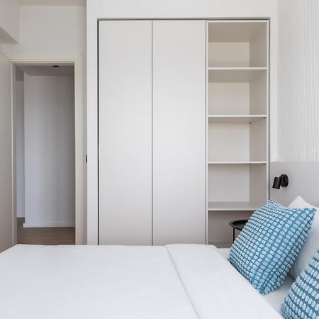 Celine By Halu!, Spacious Apartments Next To Business Hub Tesalonika Bagian luar foto