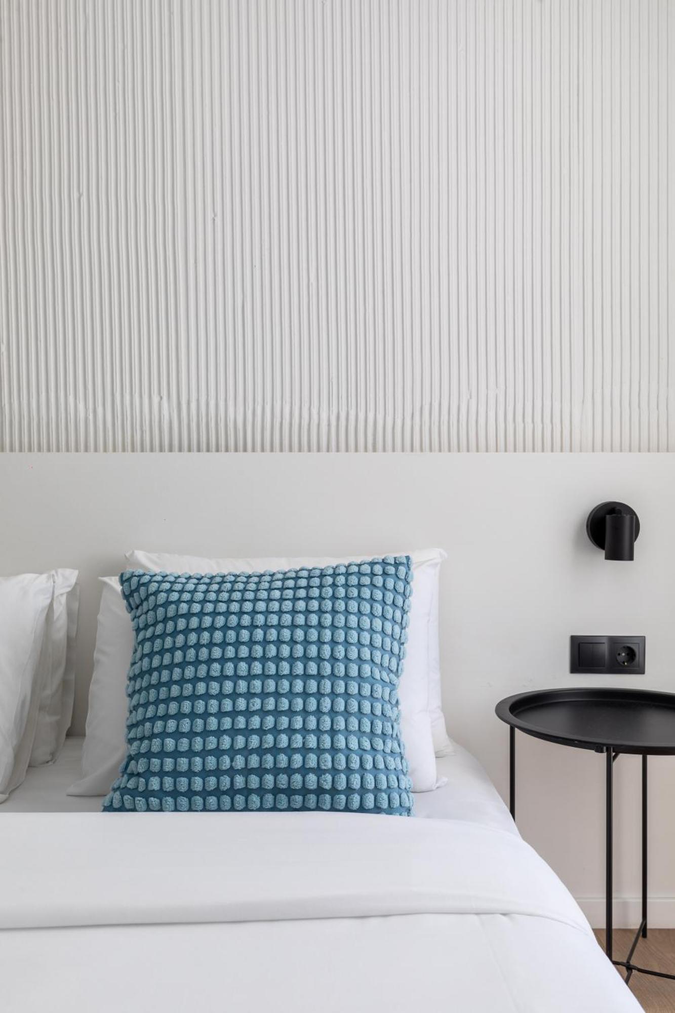 Celine By Halu!, Spacious Apartments Next To Business Hub Tesalonika Bagian luar foto